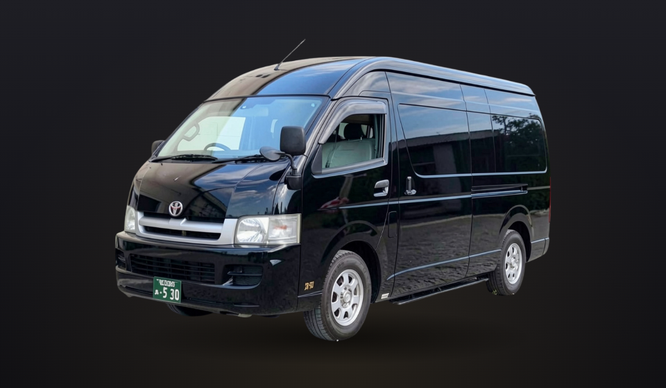 Toyota Hi-Ace Grand Cabin